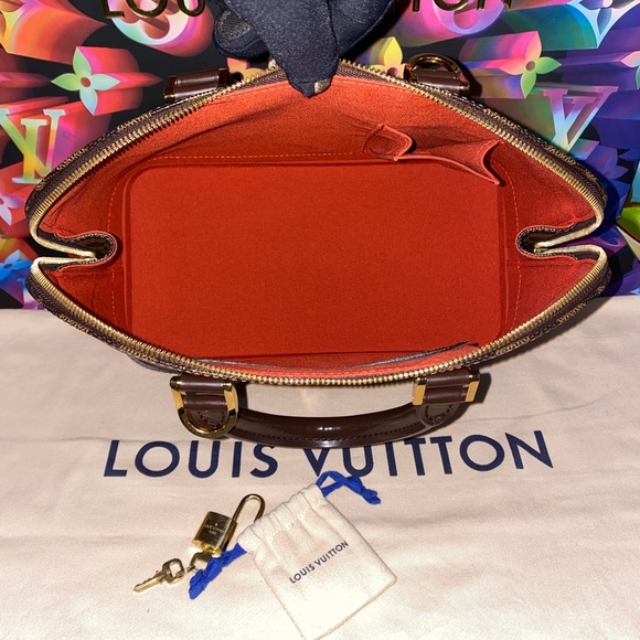 👜👜👜Authentic Louis Vuitton Alma PM Damier Ebene - Picture 12 of 16